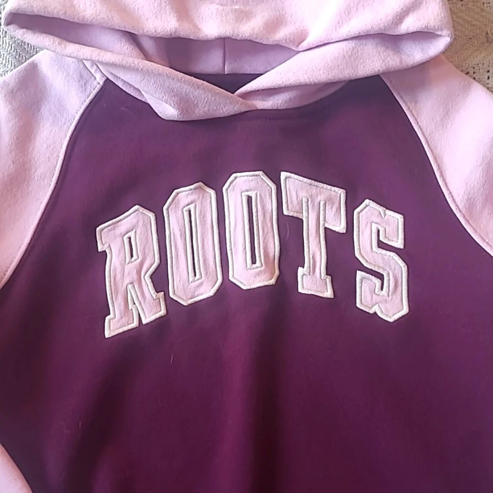 Pink/Purple Candian Roots pullover - Picture 4 of 5